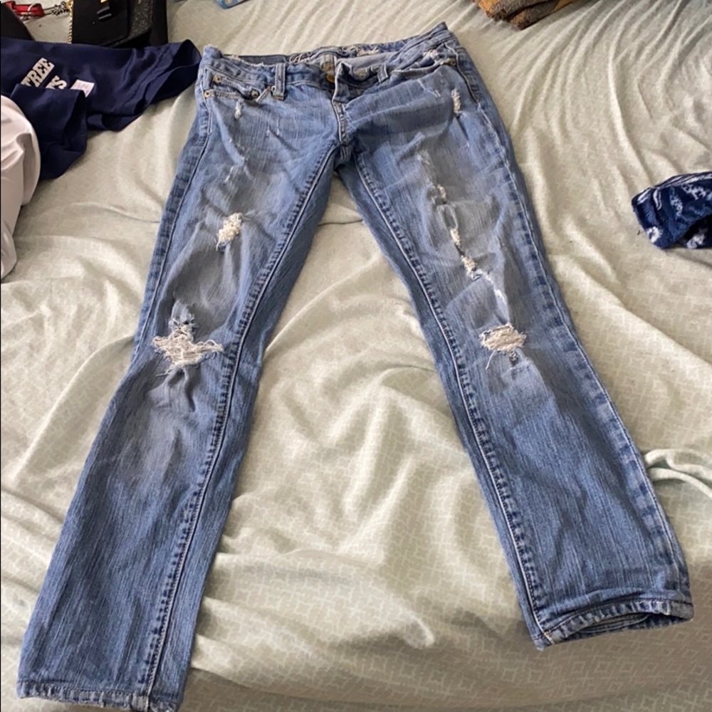 American eagle rip jeans